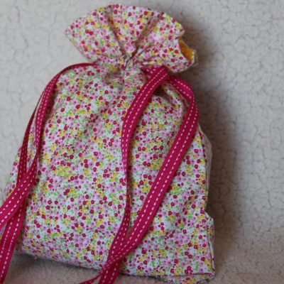 Saquinho Flores Rosa