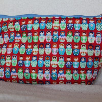 Necessaire Matrioskas Vermelhas